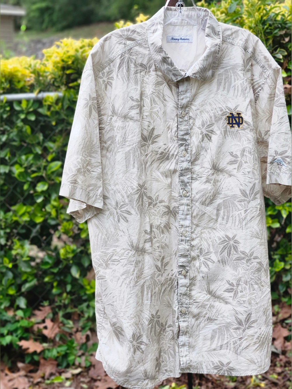 Tommy Bahama Mens XXL Shirt Beige Palm Leaf Embroidery University Notre